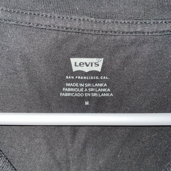 Levis tee shirt - Picture 2 of 2